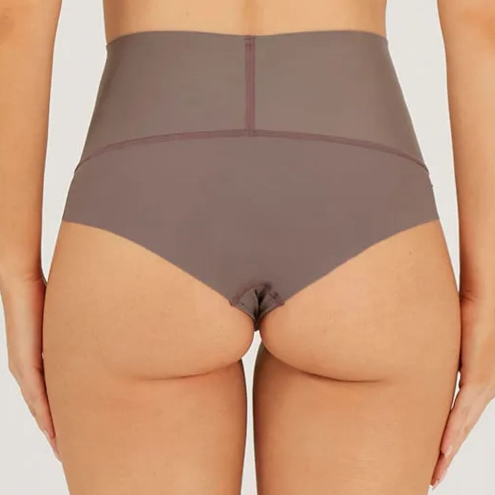 Calcinha Cintura Alta Efeito Fit E Invisível Nayane