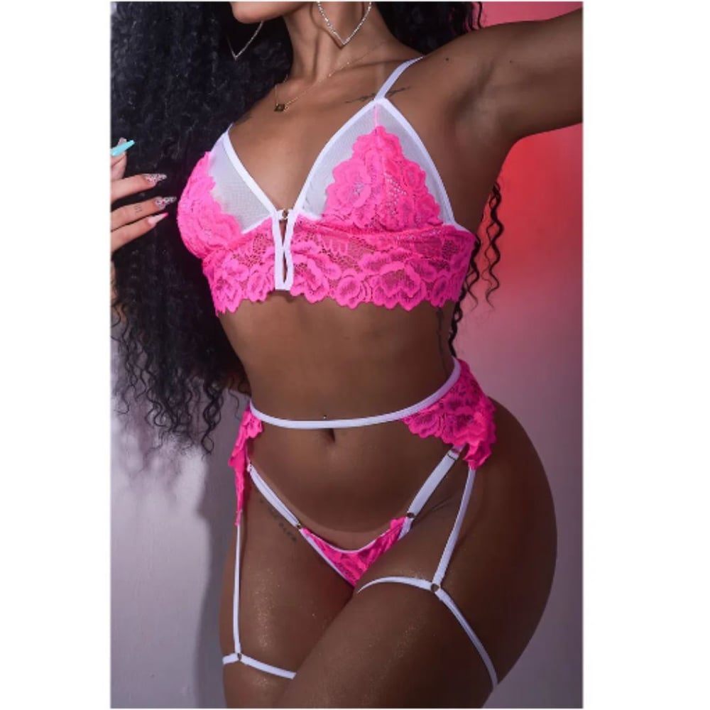 Conjunto Amor Meu Em Renda Com Cinta Liga Tallyta