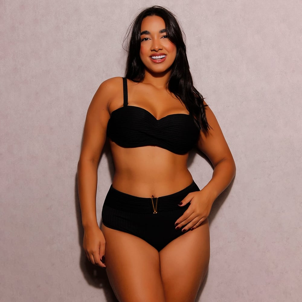 Biquíni Hot Pants Tecido Canelado Com Detalhe Metálico Hangar Lingerie