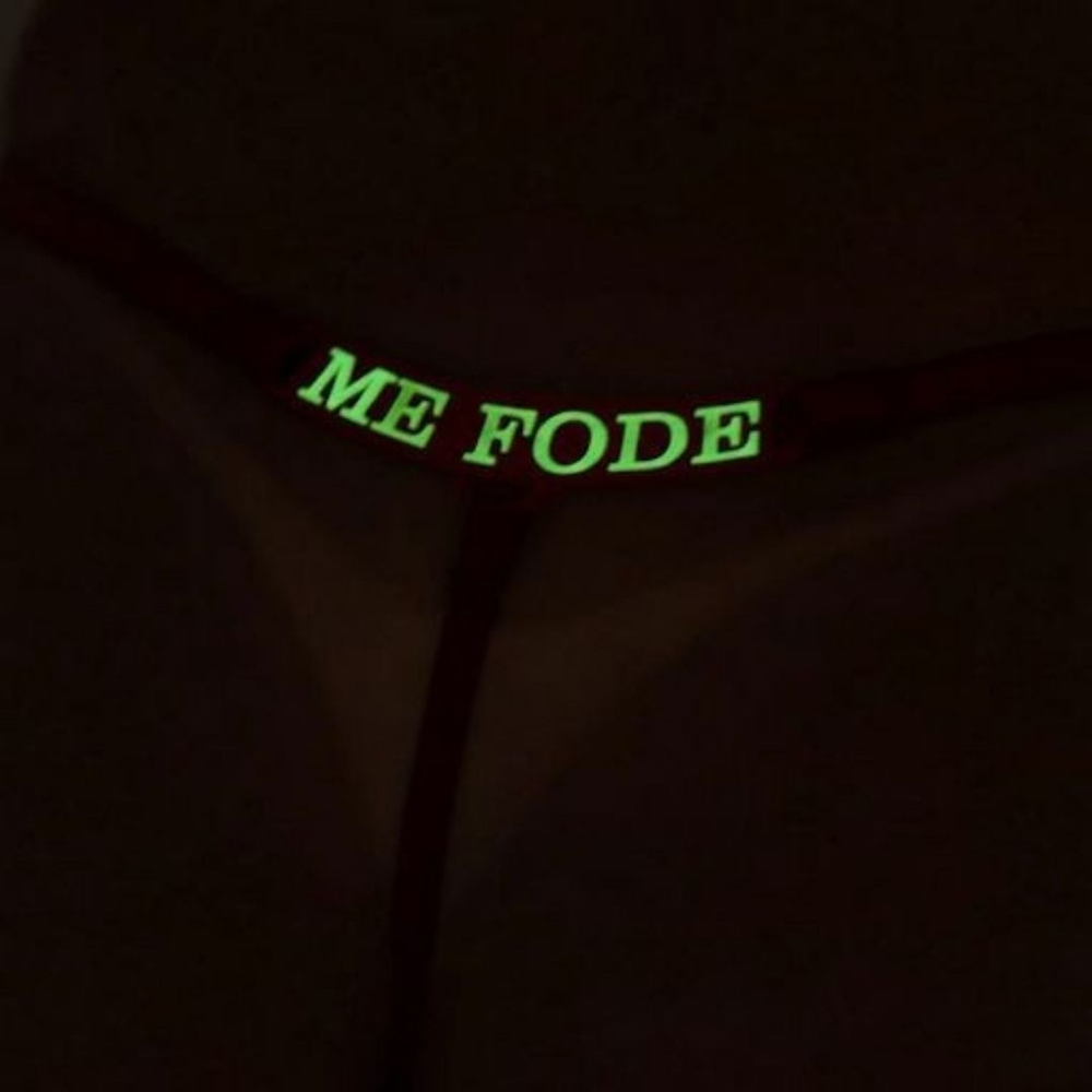 Calcinha Fio Dental Brilha No Escuro Me Fode Tallyta