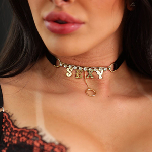 Conjunto Sexy Scarlet Com Choker E Ligas Linha Luxo Dy Girl