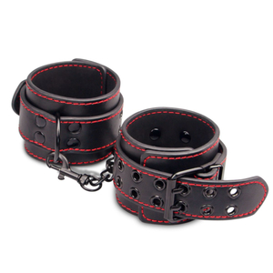 Algema Com Corrente E Fivelas Linha Bondage Fetish Lovetoy