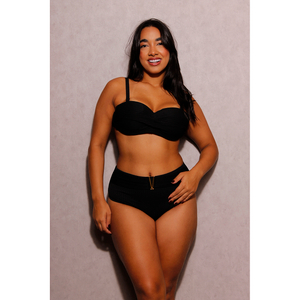 Biquíni Hot Pants Tecido Canelado Com Detalhe Metálico Linha Premium