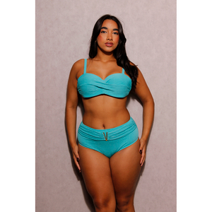 Biquíni Hot Pants Tecido Canelado Com Detalhe Metálico Linha Premium