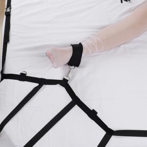 Kit Sado Bondage para Cama BDSM com 5 Peças