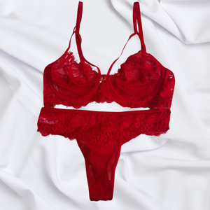 Conjunto sem Bojo com Aro Rendado Detalhes em Tule