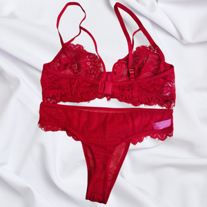 Conjunto sem Bojo com Aro Rendado Detalhes em Tule