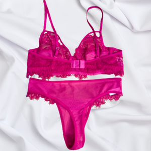 Conjunto sem Bojo com Aro Rendado Detalhes em Tule
