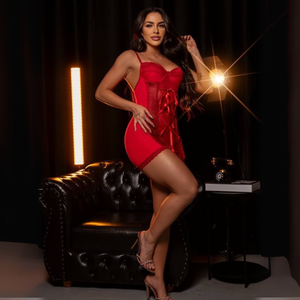 Camisola Sexy com Bojo, Calcinha e Fita de Cetim Entrelaçada