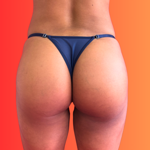 Calcinha Luxo Frente Aberta com Joia Frontal e Correntes