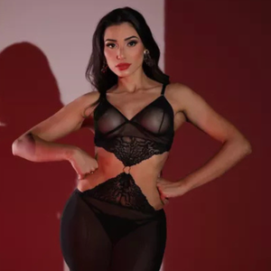 Camisola sem Bojo em Tule e Renda com Bumbum Vazado