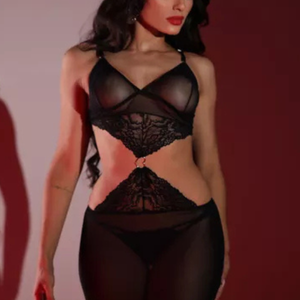 Camisola sem Bojo em Tule e Renda com Bumbum Vazado
