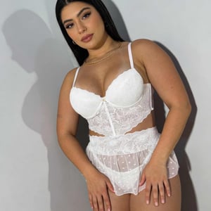 Conjunto Cropped com Bojo e Saia Tule Coração Sensual