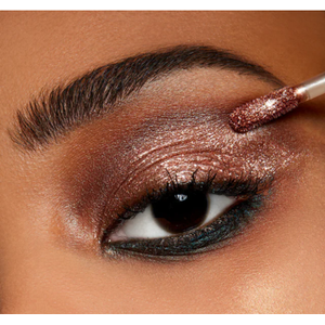 Sombra Líquida Dazzleshadow M·A·C