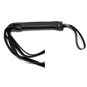 CHICOTE  EM COURO 30 CM / FRANJA COM 17 TIRAS