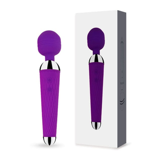 MASSAGEADOR 180310 RECARREGAVEL CORPORAL EM SILICONE, com  formato ergonômico, corpo texturizado com detalhes  metálicos