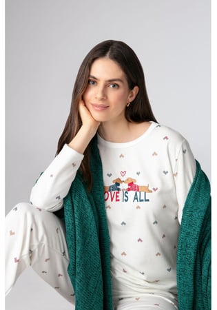 Pijama Feminino Longo Em Moletinho “love Is All”