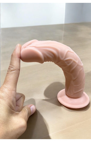Dildo com Ventosa em TPR 18 x 4,2cm