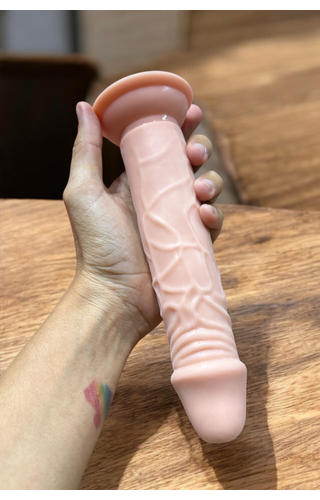 Dildo com Ventosa em TPR 18 x 4,2cm