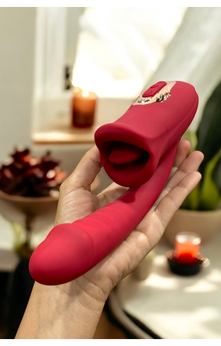 Vibro com Penetrador e Boca com vai e vem Meu Tudão
