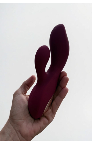 Vibrador Rabbit Recarregável Duplo Motor Adela
