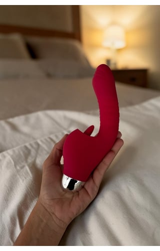 Duplo Vibrador Rabbit e movimento de língua Zeus