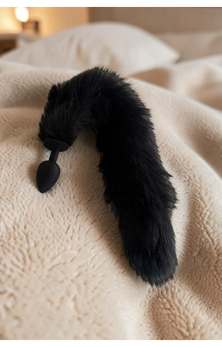 Plug Anal em Silicone Com Rabo De Raposa Preto P