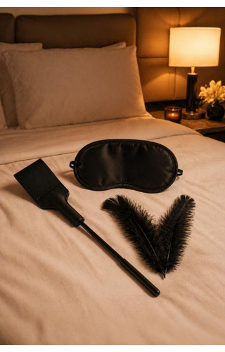 Kit Estimulação com Chibata, venda e peninhas 