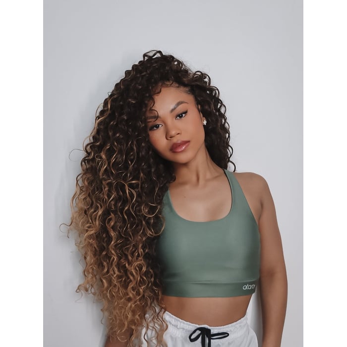 Cabelo Adela - Sleek 