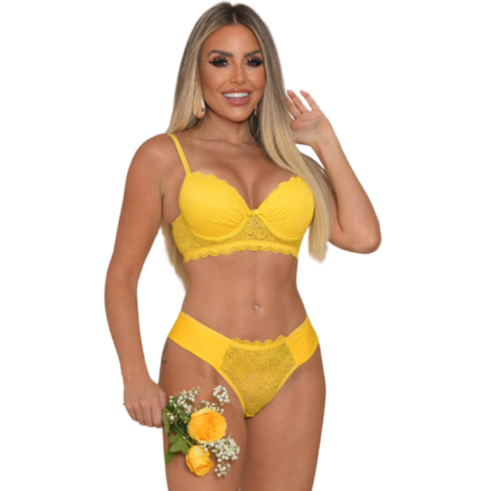Conjunto com Bojo Confortável em Renda e Detalhe de Pingente
