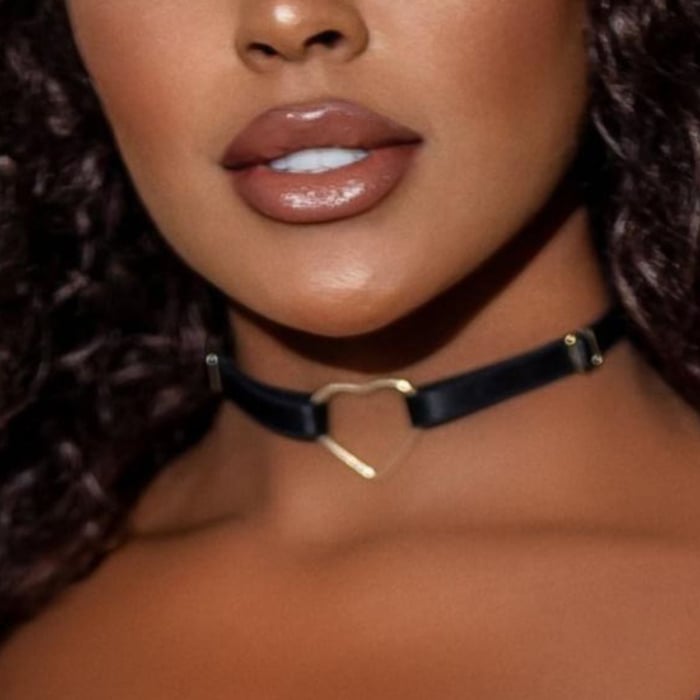 Choker Gargantilha com Pingente Coração Banhado a Ouro