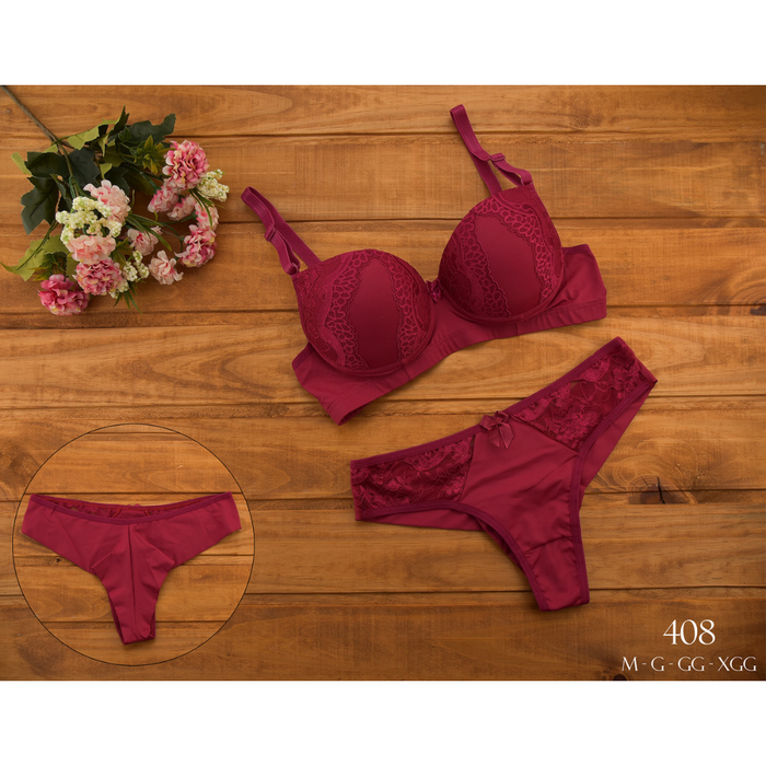 CONJUNTO COM BOJO E DETALHES EM RENDA