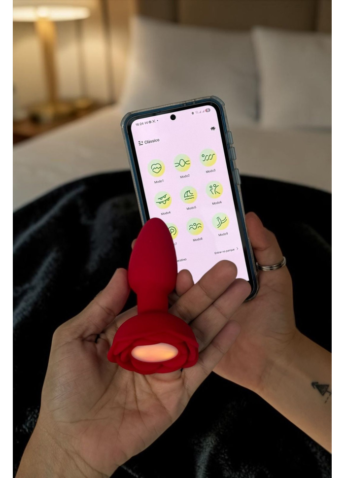 Plug Rotativo com Led e App para celular 
